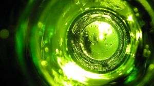 Превью обои стекло, зеленый, бутылка