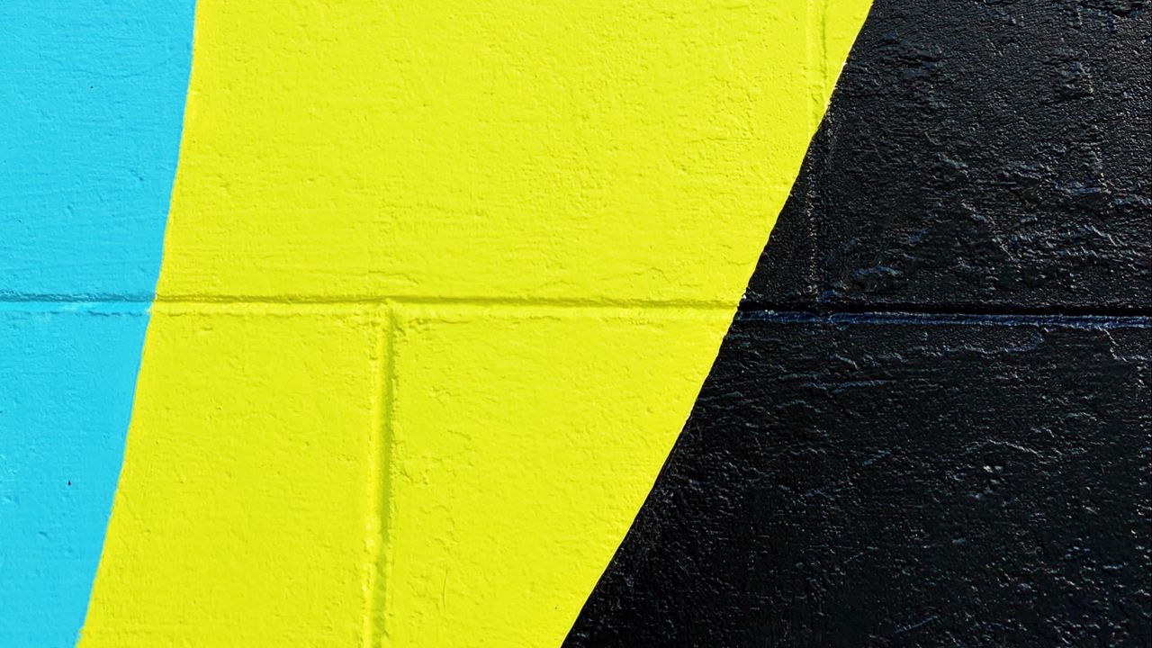 Обои стена, краска, поверхность, желтый, черный