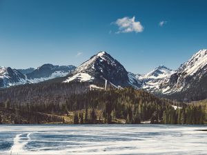 Превью обои strba tarn, словакия, горы, озеро