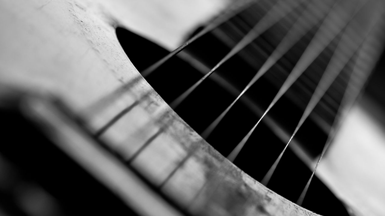Обои струны, гитара, музыка, черно-белый