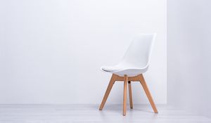 Превью обои стул, белый, минимализм, стена