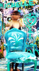 Превью обои стул, красочный, абстракция, арт, человек, очертания, размытость