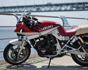 Превью обои suzuki katana, suzuki, мотоцикл, байк, красный