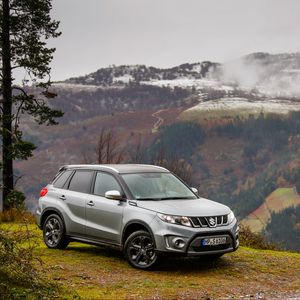 Превью обои suzuki, vitara, вид сбоку, горы