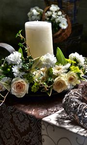 Превью обои свеча, букет, цветы, стол, декорация, сервировка