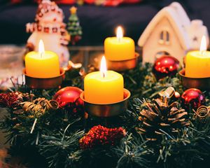 Превью обои свеча, ель, рождество, украшение