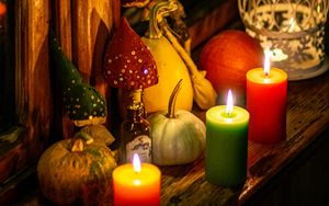 Превью обои свеча, гирлянда, лампа, свечение, осень