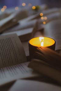 Превью обои свеча, книга, уют, свечение