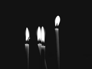 Превью обои свечи, пламя, черный