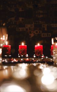 Превью обои свечи, украшения, гирлянды, праздник, рождество
