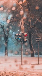 Превью обои светофор, снег, метель, зима, улица