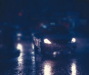 Превью обои такси, автомобиль, ночь, дождь, фары, улица