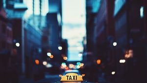 Превью обои такси, город, надпись