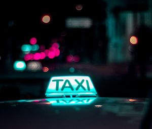Превью обои такси, надпись, блики, свет