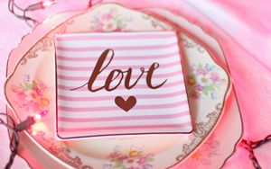Превью обои тарелка, любовь, надпись, сердце, розовый