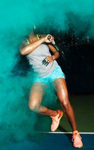 Превью обои теннис, девушка, ракетка, цветной дым, спорт