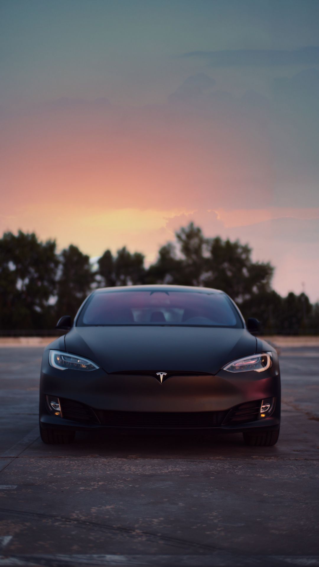 Скачать 1080x1920 tesla, автомобиль, черный, стоянка обои, картинки samsung  galaxy s4, s5, note, sony xperia z, z1, z2, z3, htc one, lenovo vibe