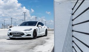 Превью обои tesla model s, tesla, белый, роскошный