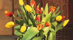 Превью обои тюльпаны, цветы, букет, большой, ведро, зелень, бутоны