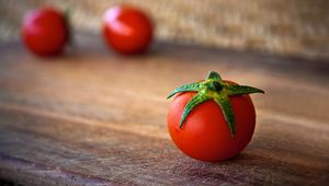 Превью обои томаты, спелый, размытость, овощ