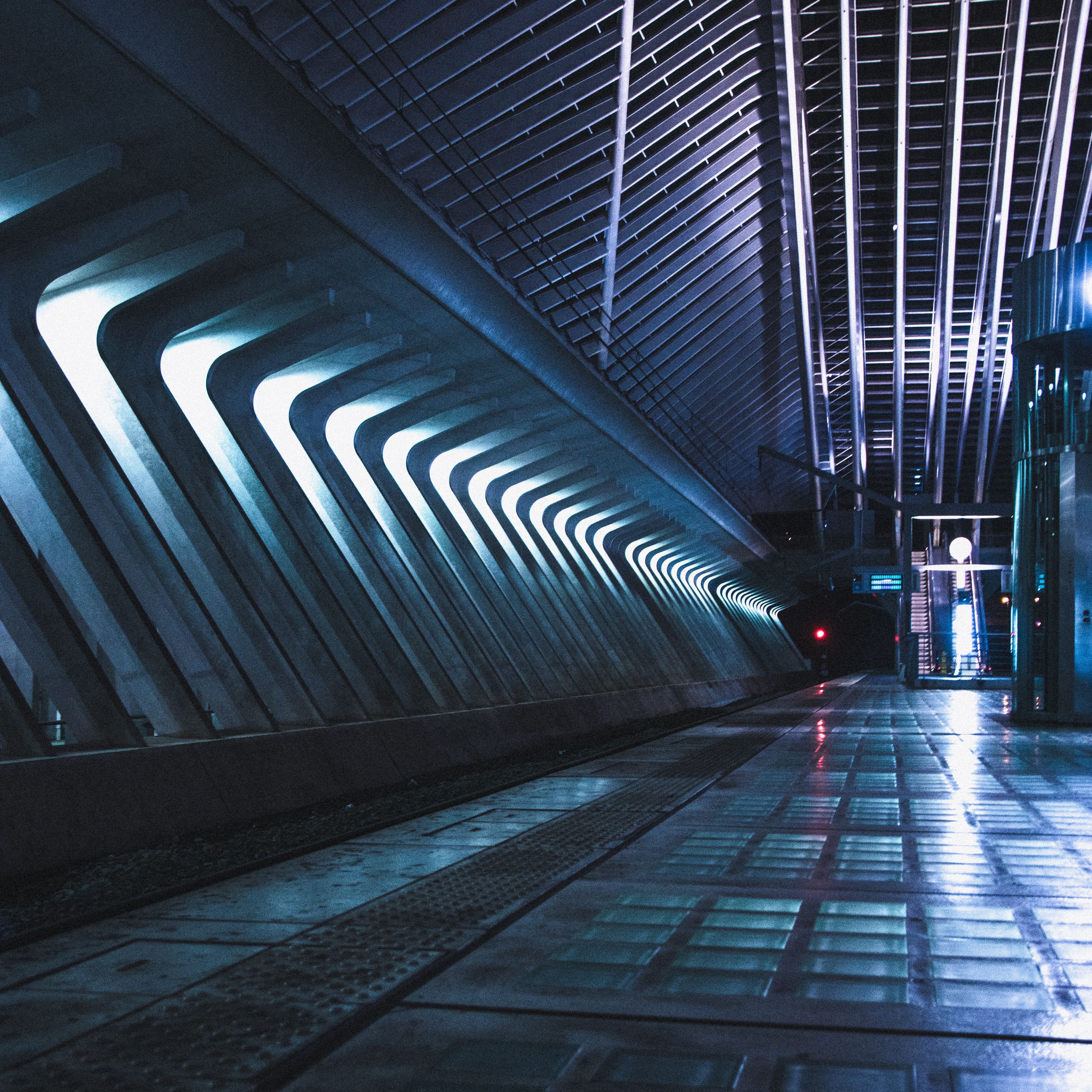 Включи красивую станцию. Cyberpunk Underground тоннель. Тоннель метро. Тоннель метрополитена. Современные тоннели.
