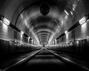 Превью обои тоннель, огни, черно-белый, дорога