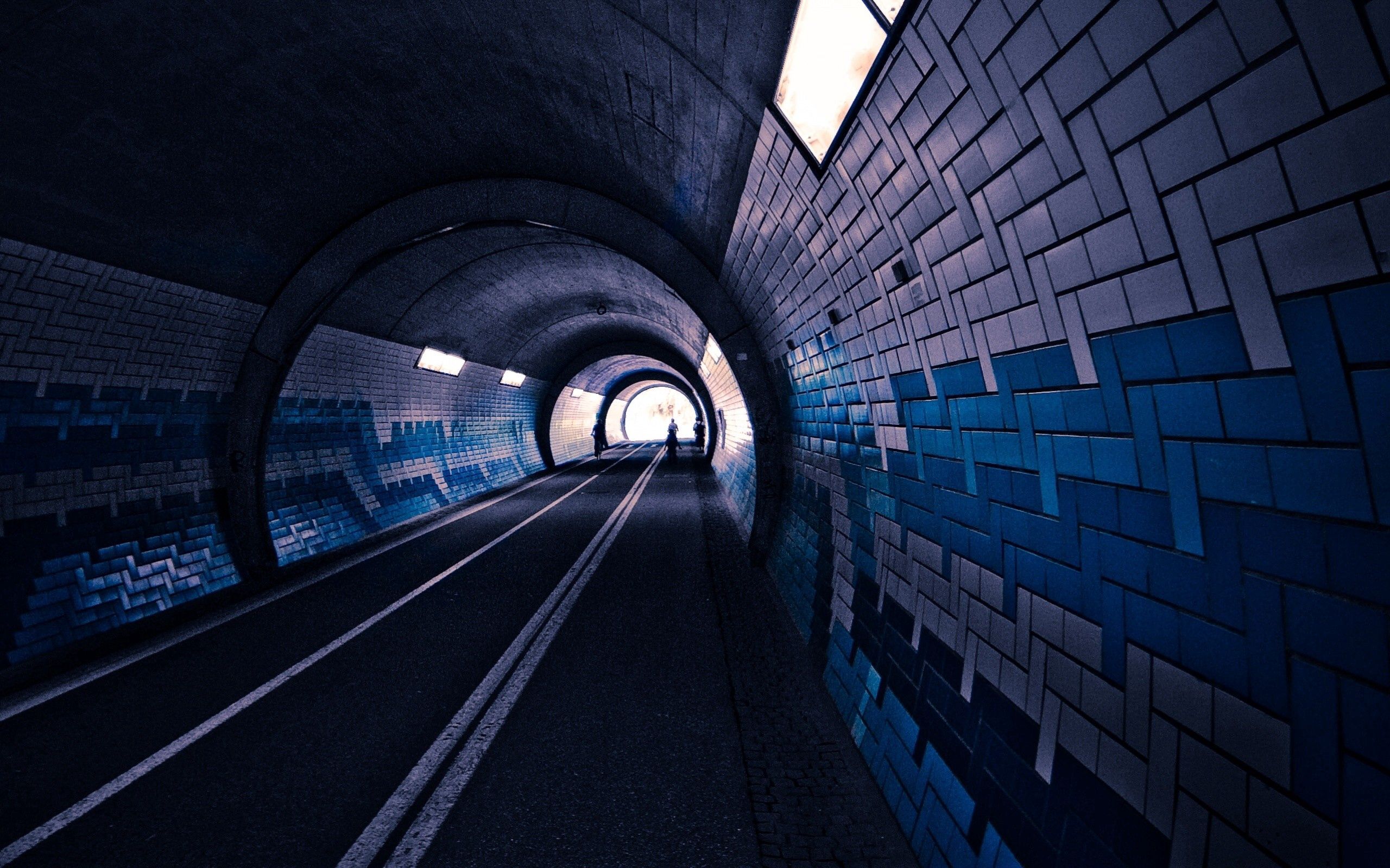 Underground. Подземный тоннель. Подземелья метро. Андеграунд. Подземка андеграунд.