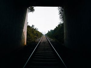 Превью обои тоннель, рельсы, дорога, вид, темный