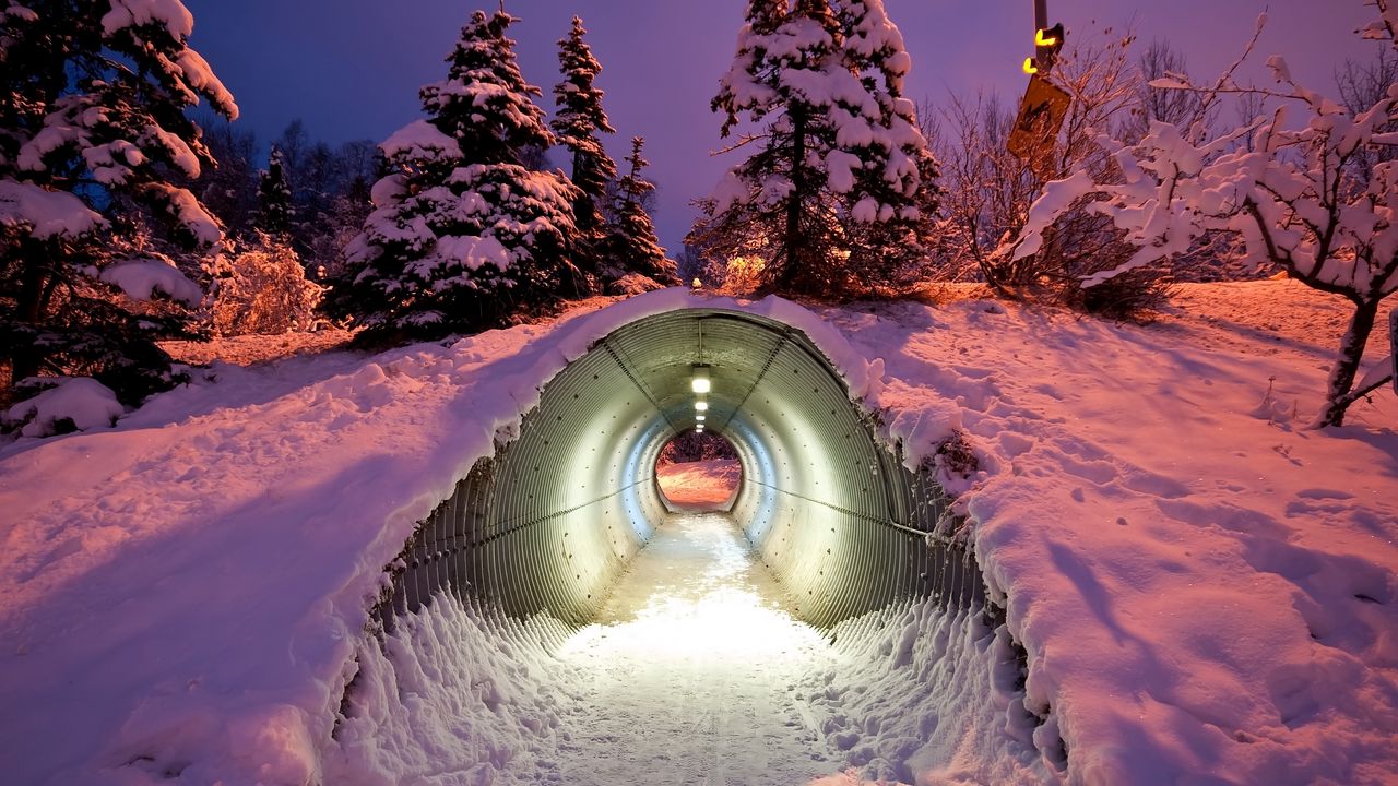 Обои тоннель, труба, зима, снег, свет