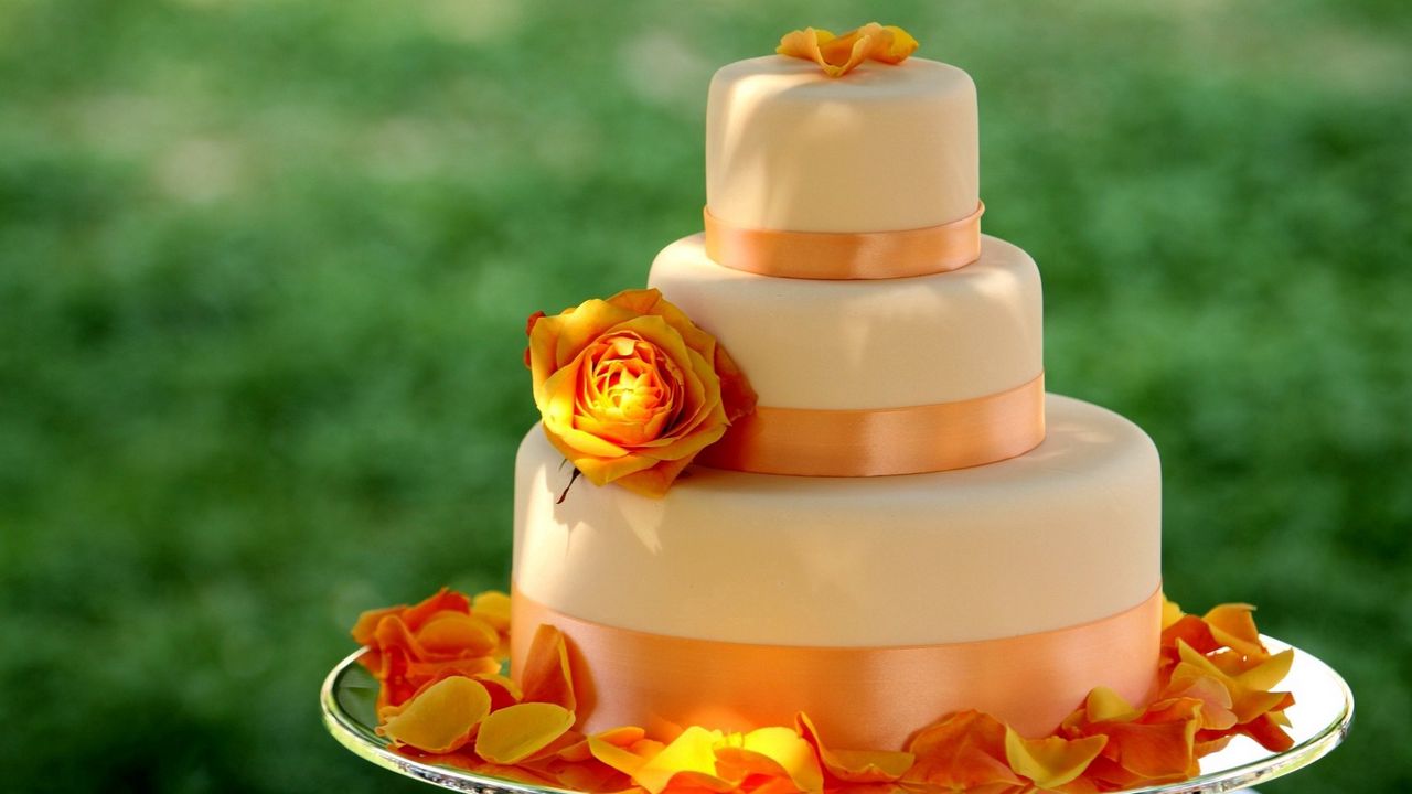 Обои торт, сладкое, свадебный, украшение, ярусы, цветы