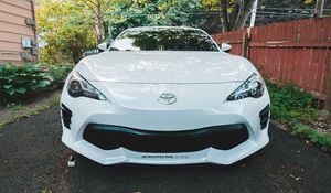 Превью обои toyota, автомобиль, спорткар, вид спереди