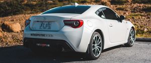 Превью обои toyota, автомобиль, спорткар, вид сзади, белый