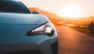 Превью обои toyota, автомобиль, спорткар, вид спереди, белый, дорога