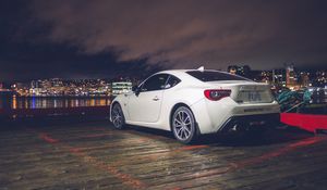 Превью обои toyota, автомобиль, вид сбоку, белый