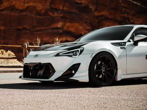 Превью обои toyota gt86, toyota, автомобиль, белый, дорога, скалы