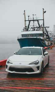 Превью обои toyota gt86, toyota, автомобиль, белый, корабль, пристань