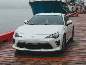 Превью обои toyota gt86, toyota, автомобиль, белый, корабль, пристань