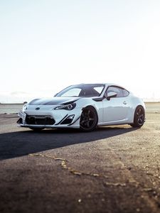 Превью обои toyota gt86, toyota, автомобиль, белый, асфальт