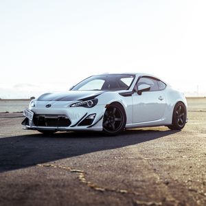 Превью обои toyota gt86, toyota, автомобиль, белый, асфальт