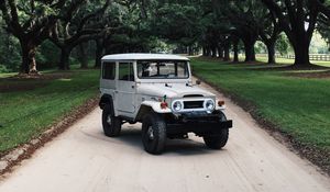 Превью обои toyota land cruiser fj40, toyota, машина, внедорожник, серый