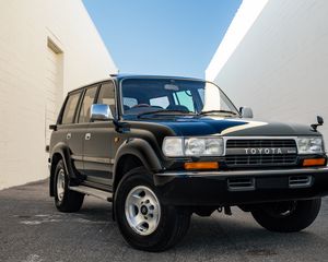 Превью обои toyota land cruiser, toyota, автомобиль, черный