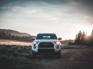 Превью обои toyota tacoma, toyota, пикап, вид спереди, грузовик