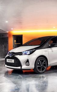 Превью обои toyota, yaris, вид сбоку