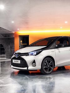 Превью обои toyota, yaris, вид сбоку