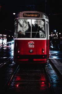 Превью обои трамвай, ночь, город, транспорт
