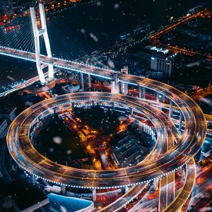 Превью обои транспортная развязка, ночной город, вид сверху, огни города, дороги