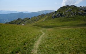 Превью обои тропа, холмы, трава