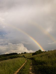 Превью обои тропа, трава, луг, радуга, пейзаж