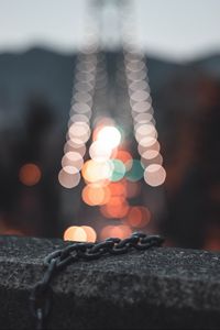 Превью обои цепь, блики, боке, размытость, огни