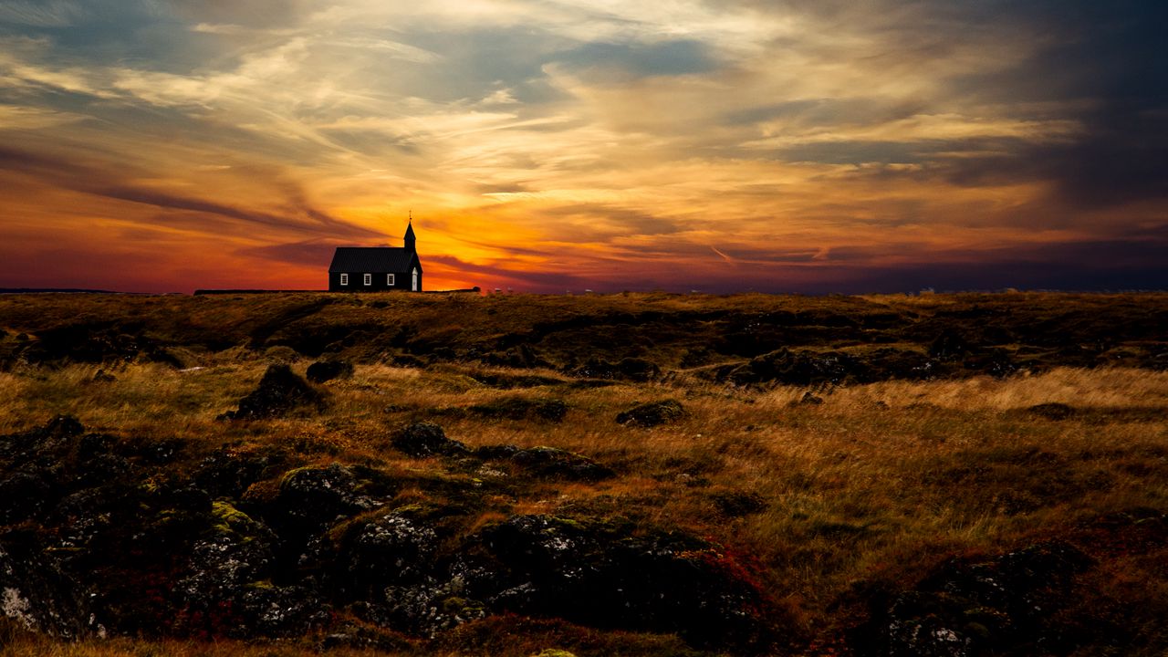 Обои церковь, храм, горизонт, закат, трава, небо, исландия